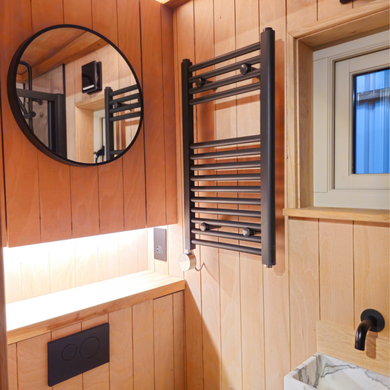 WildNomadShepherdsHutForSaleModernBathroomwithHeatedTowelRail 768x768